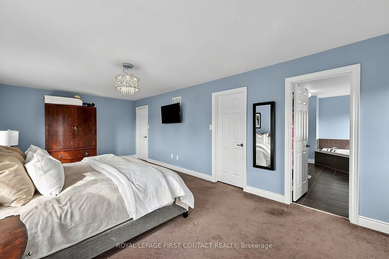 36, Regalia, Innis-Shore, Barrie