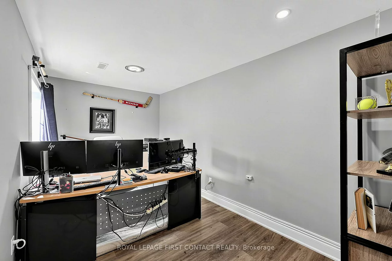 36, Regalia, Innis-Shore, Barrie