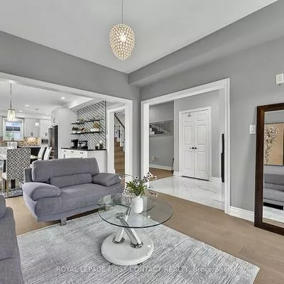 36, Regalia, Innis-Shore, Barrie