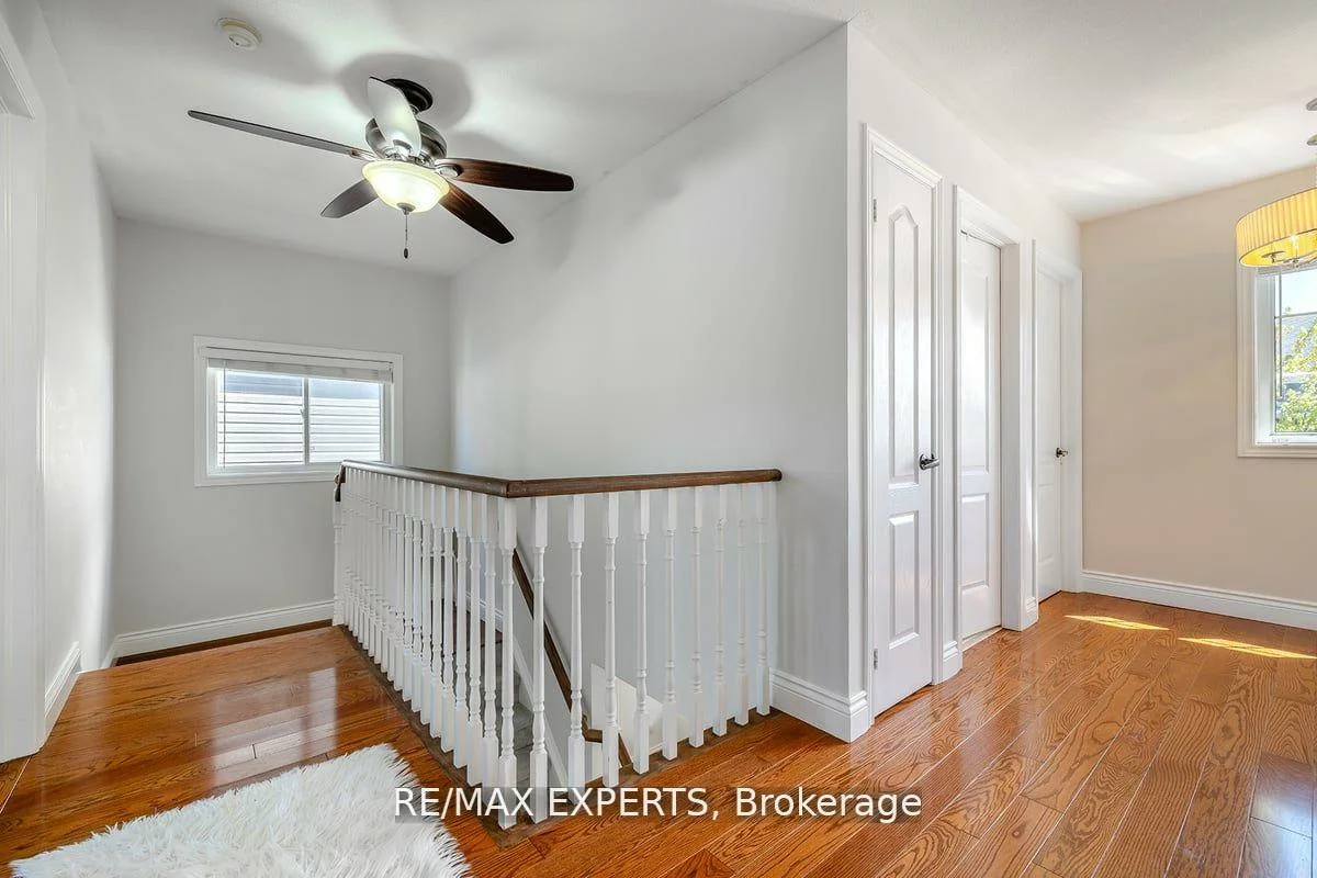10, Snowden, Innis-Shore, Barrie