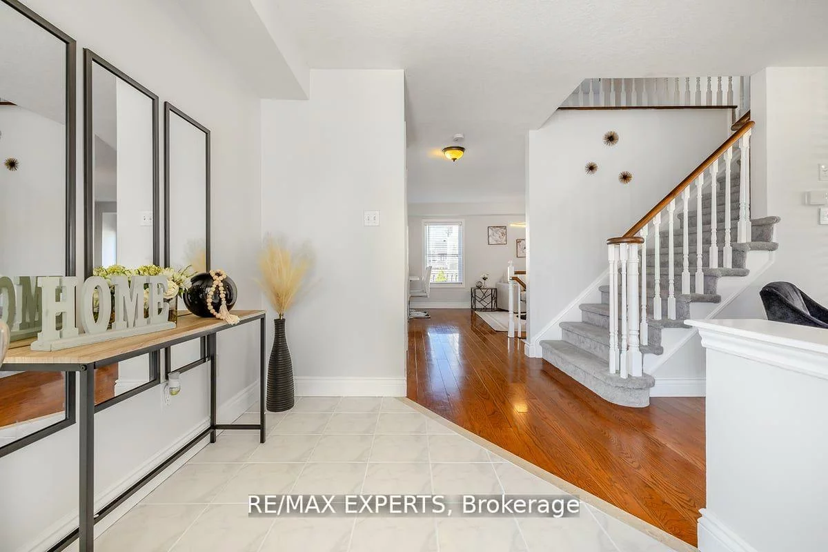 10, Snowden, Innis-Shore, Barrie