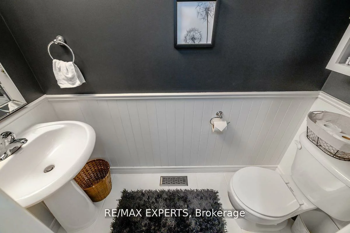 10, Snowden, Innis-Shore, Barrie