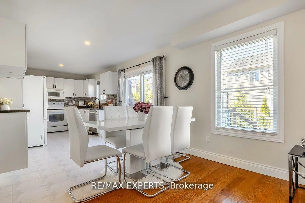 10, Snowden, Innis-Shore, Barrie