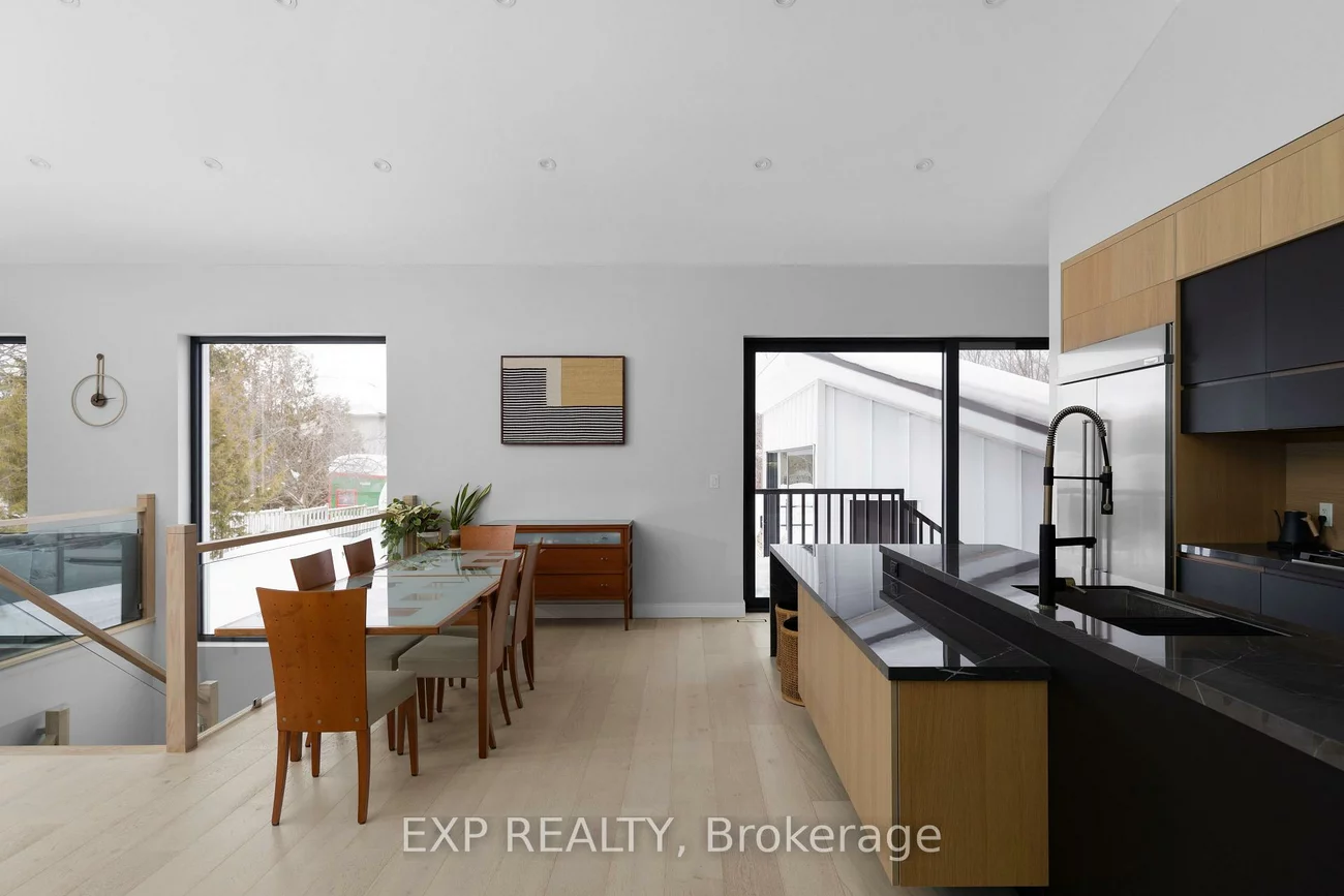 236, Cox Mill, Painswick North, Barrie