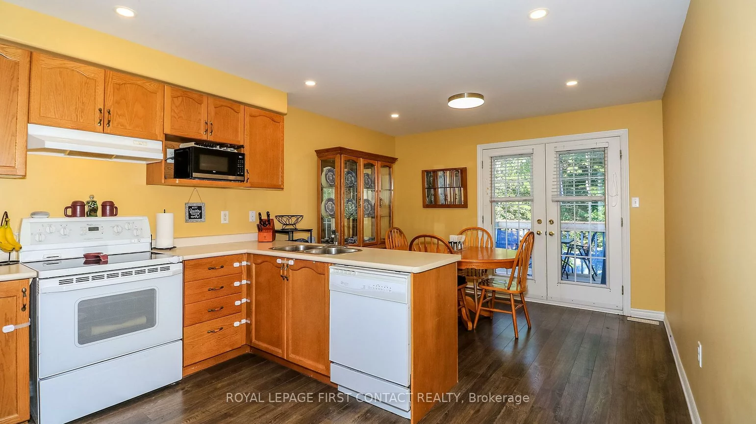 79, White Elm, Holly, Barrie
