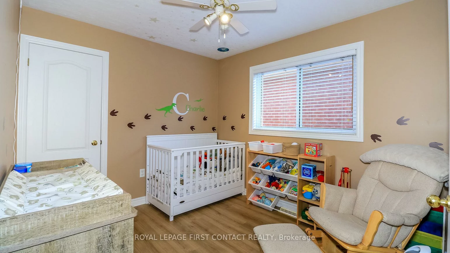 79, White Elm, Holly, Barrie