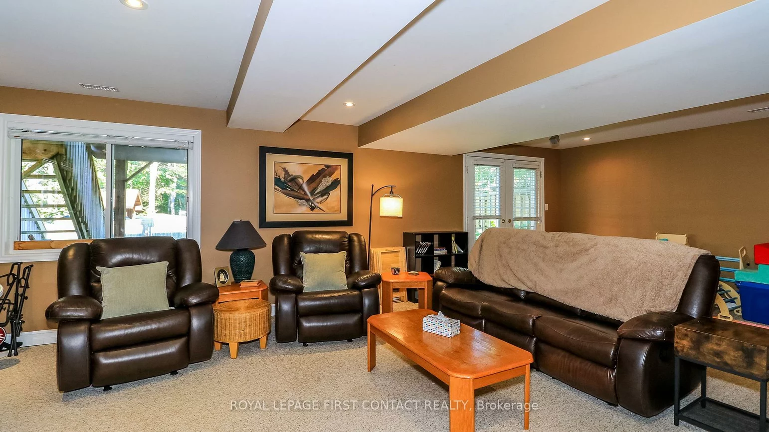 79, White Elm, Holly, Barrie