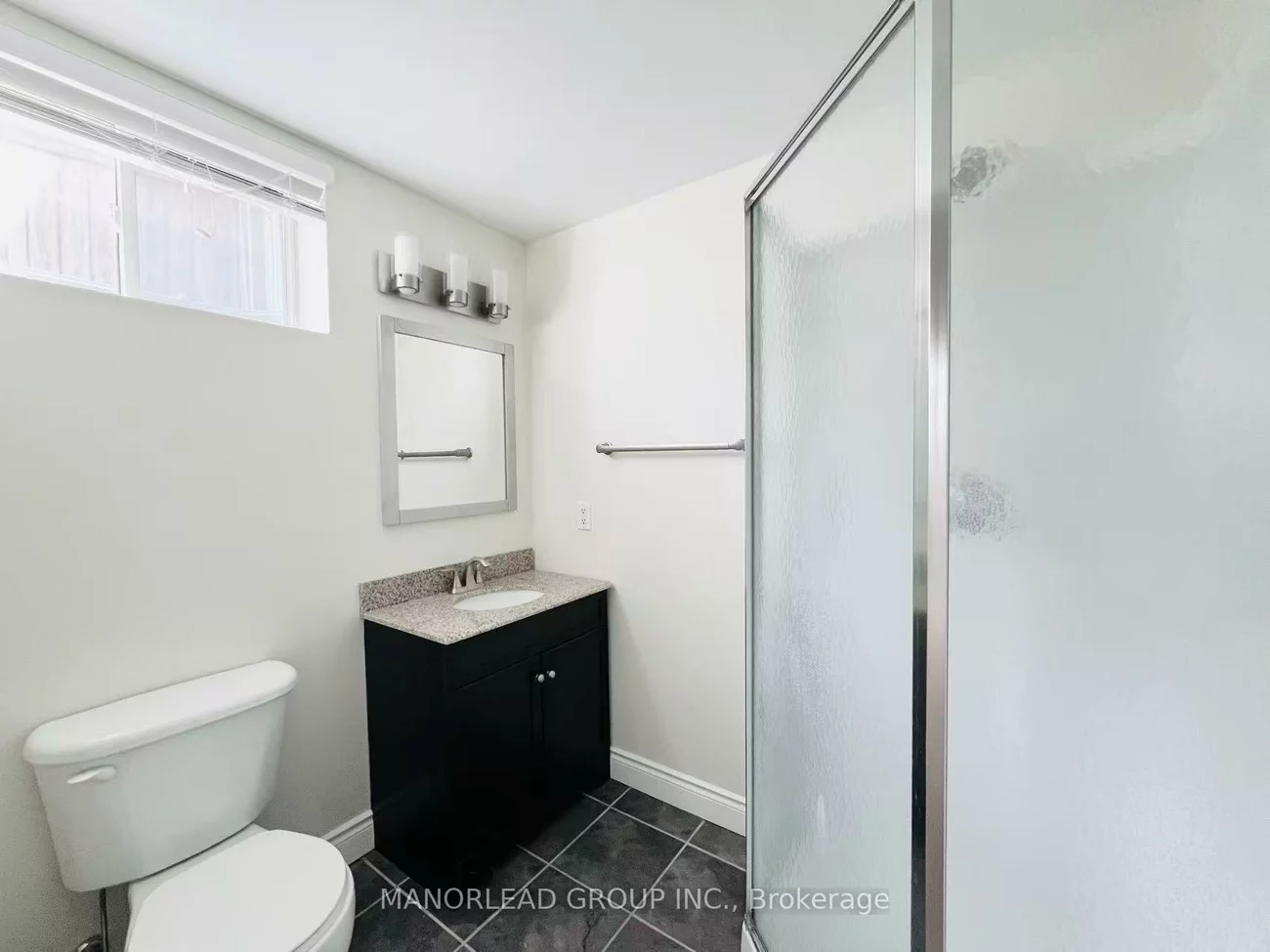 42, Parisian, Innis-Shore, Barrie
