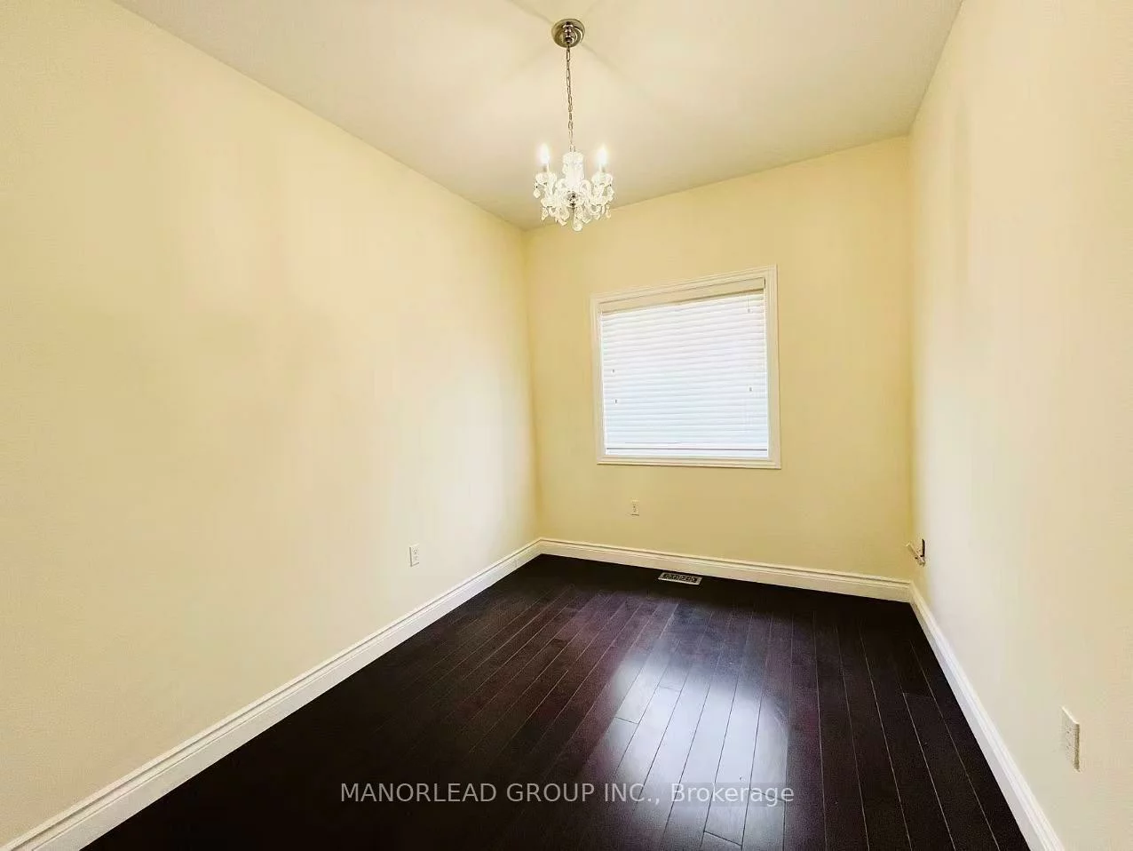 42, Parisian, Innis-Shore, Barrie