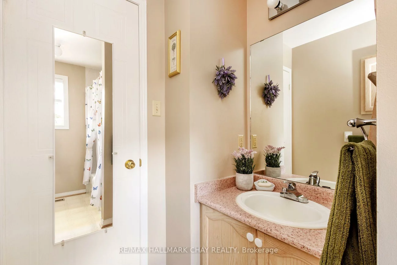 28, Pae, Painswick North, Barrie
