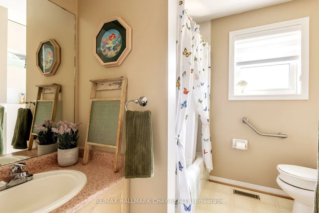 28, Pae, Painswick North, Barrie