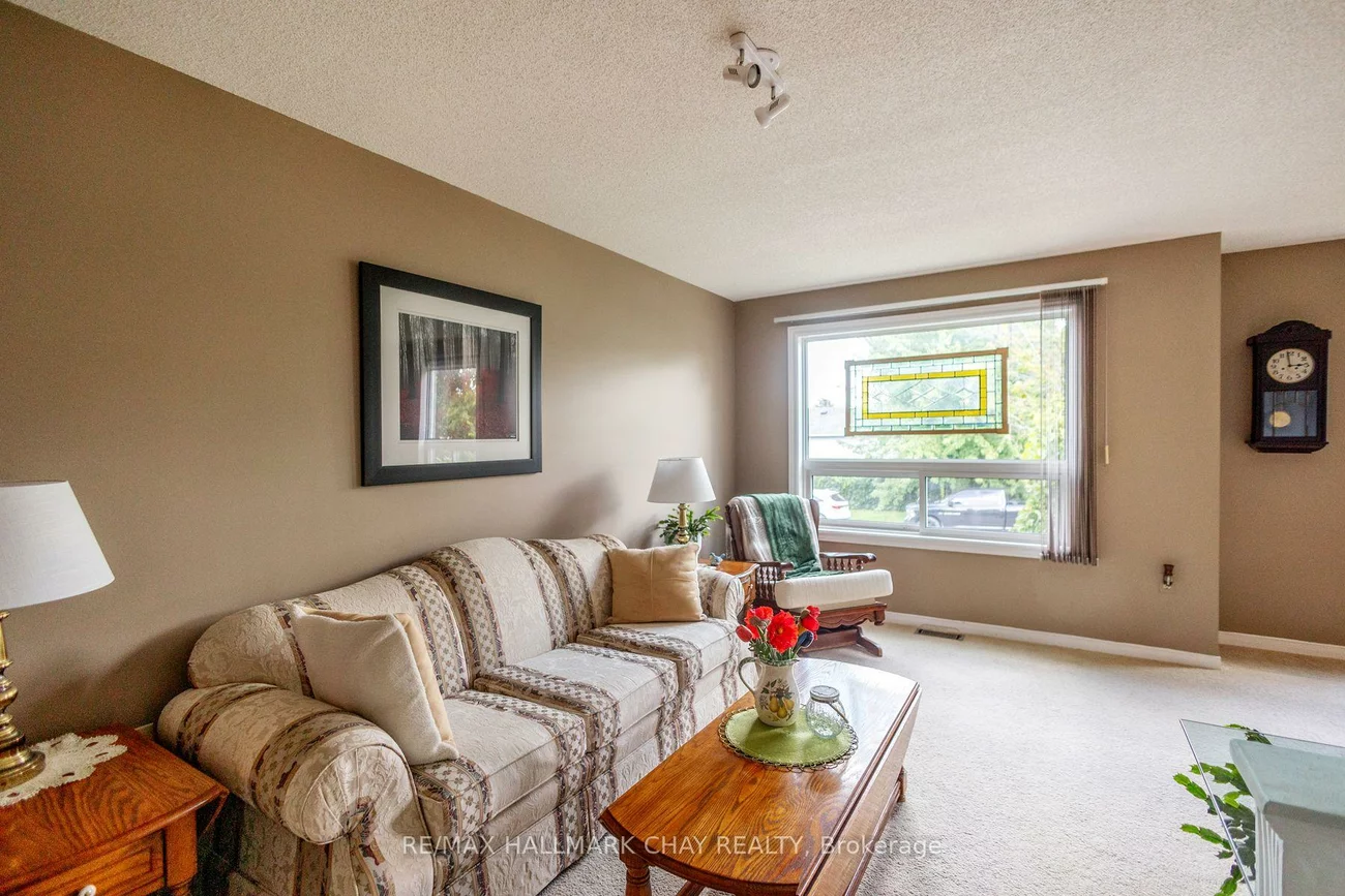 28, Pae, Painswick North, Barrie