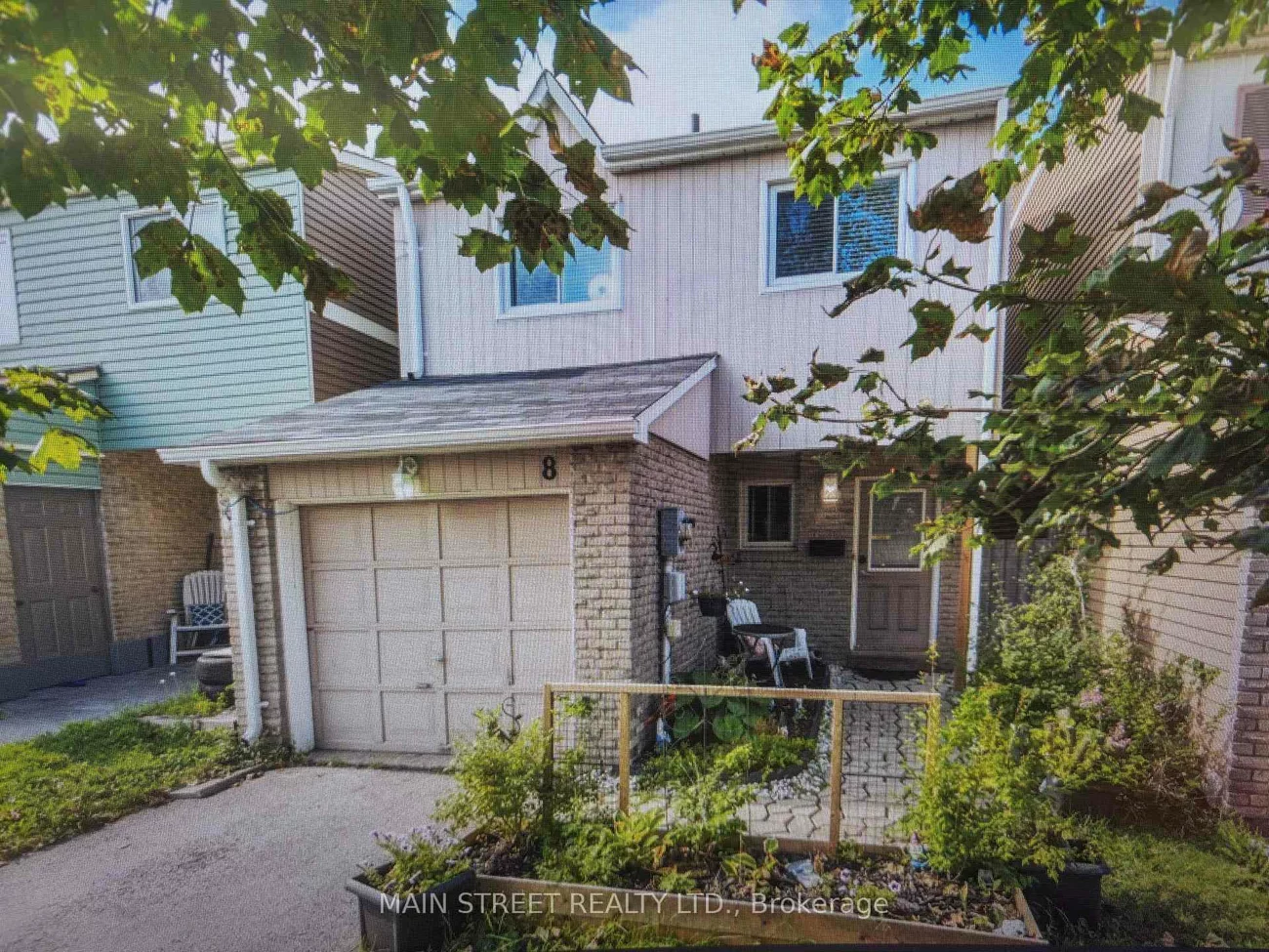 8, Robin, Cundles East, Barrie