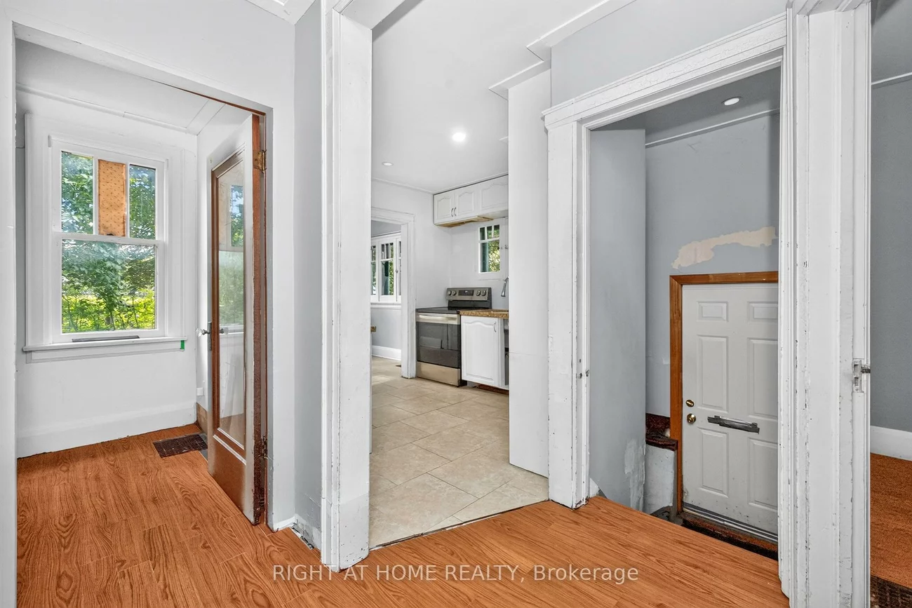 85, Maple, City Centre, Barrie