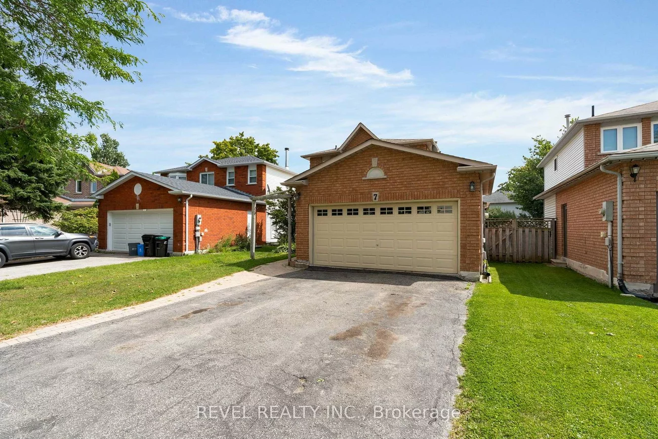 7, Penton, West Bayfield, Barrie