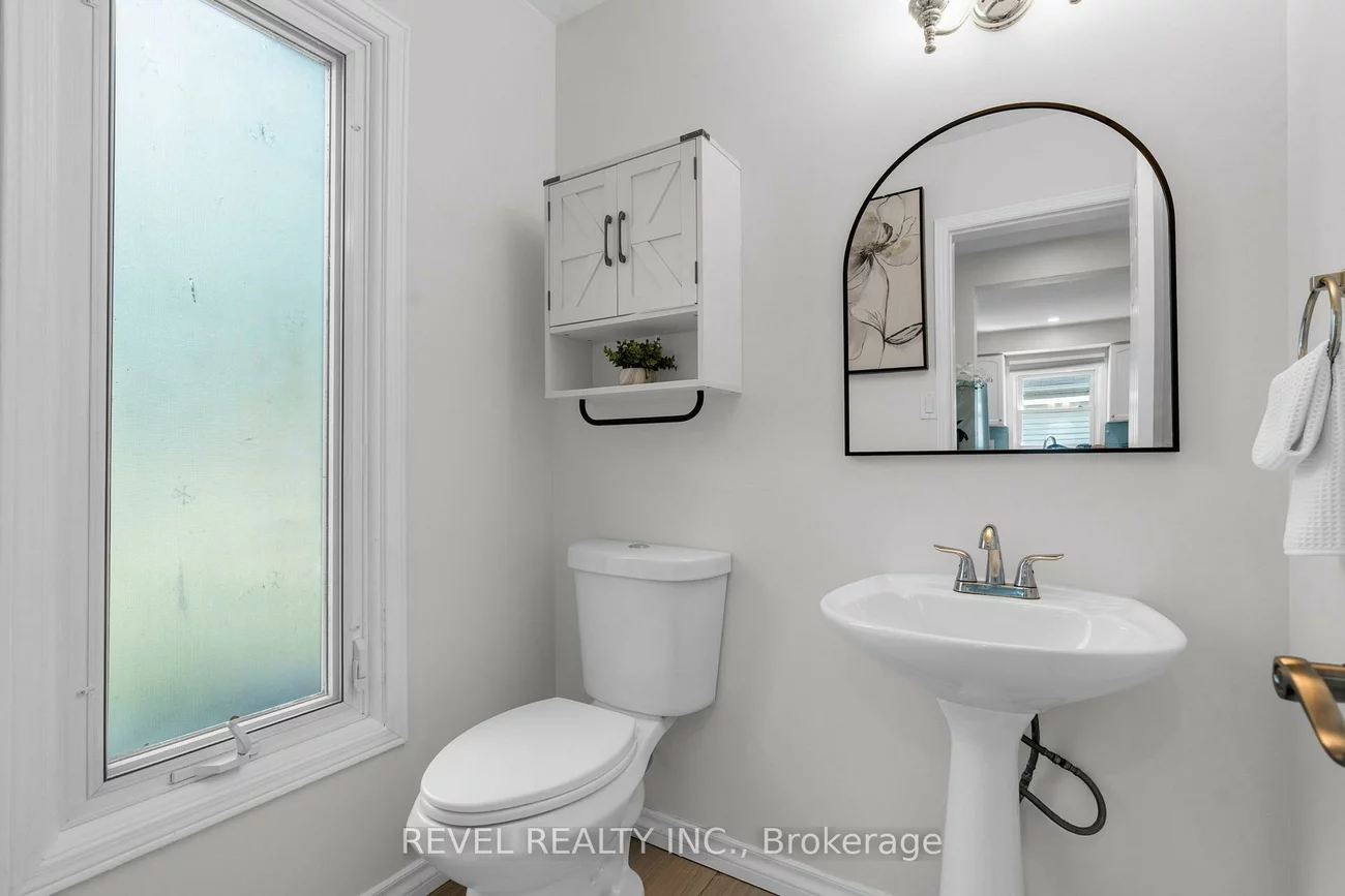 7, Penton, West Bayfield, Barrie