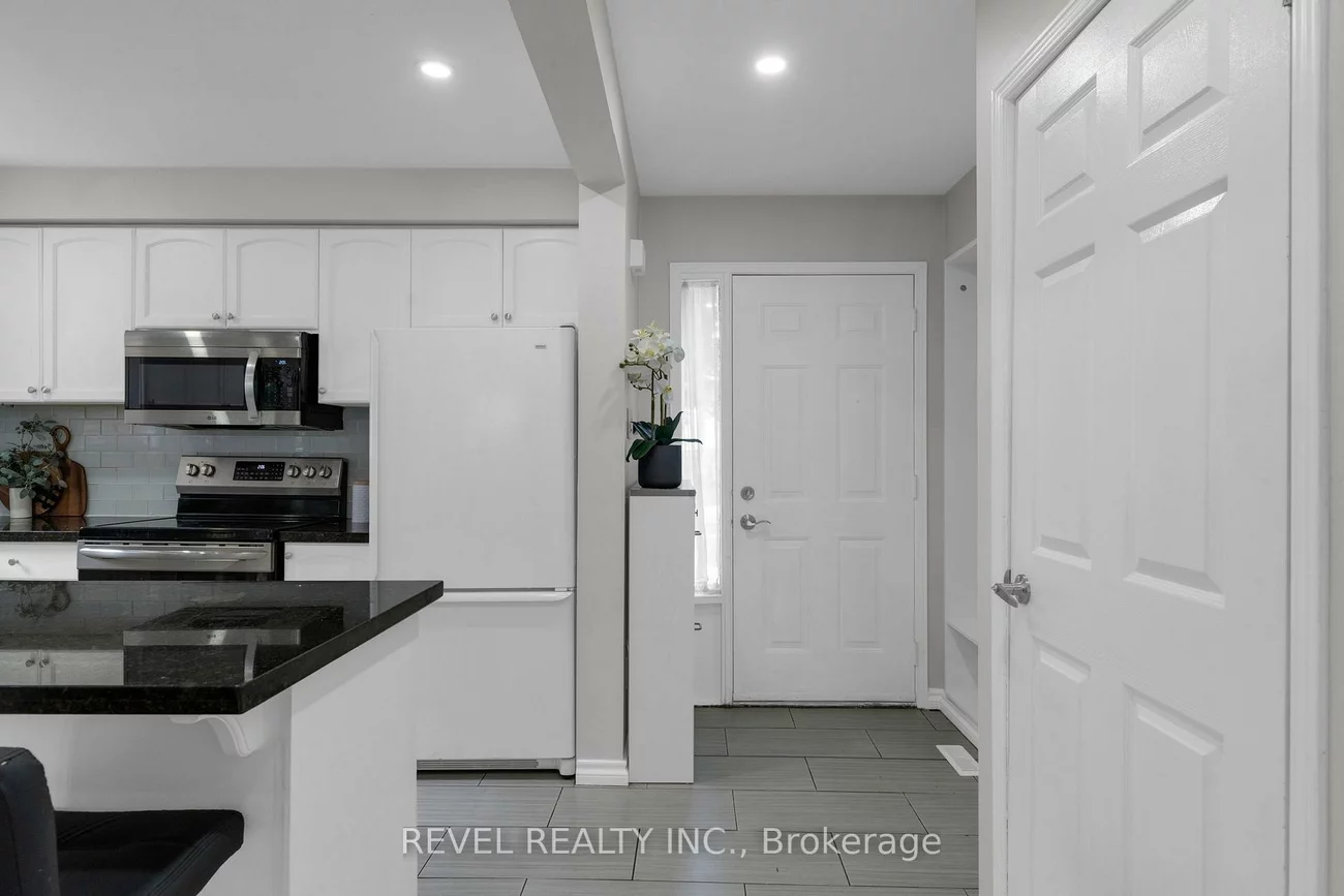 7, Penton, West Bayfield, Barrie