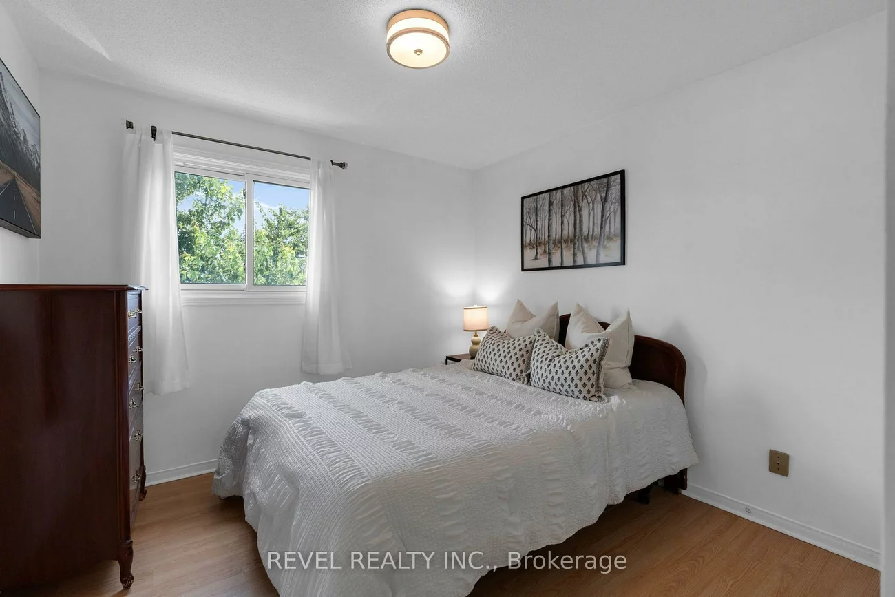 7, Penton, West Bayfield, Barrie
