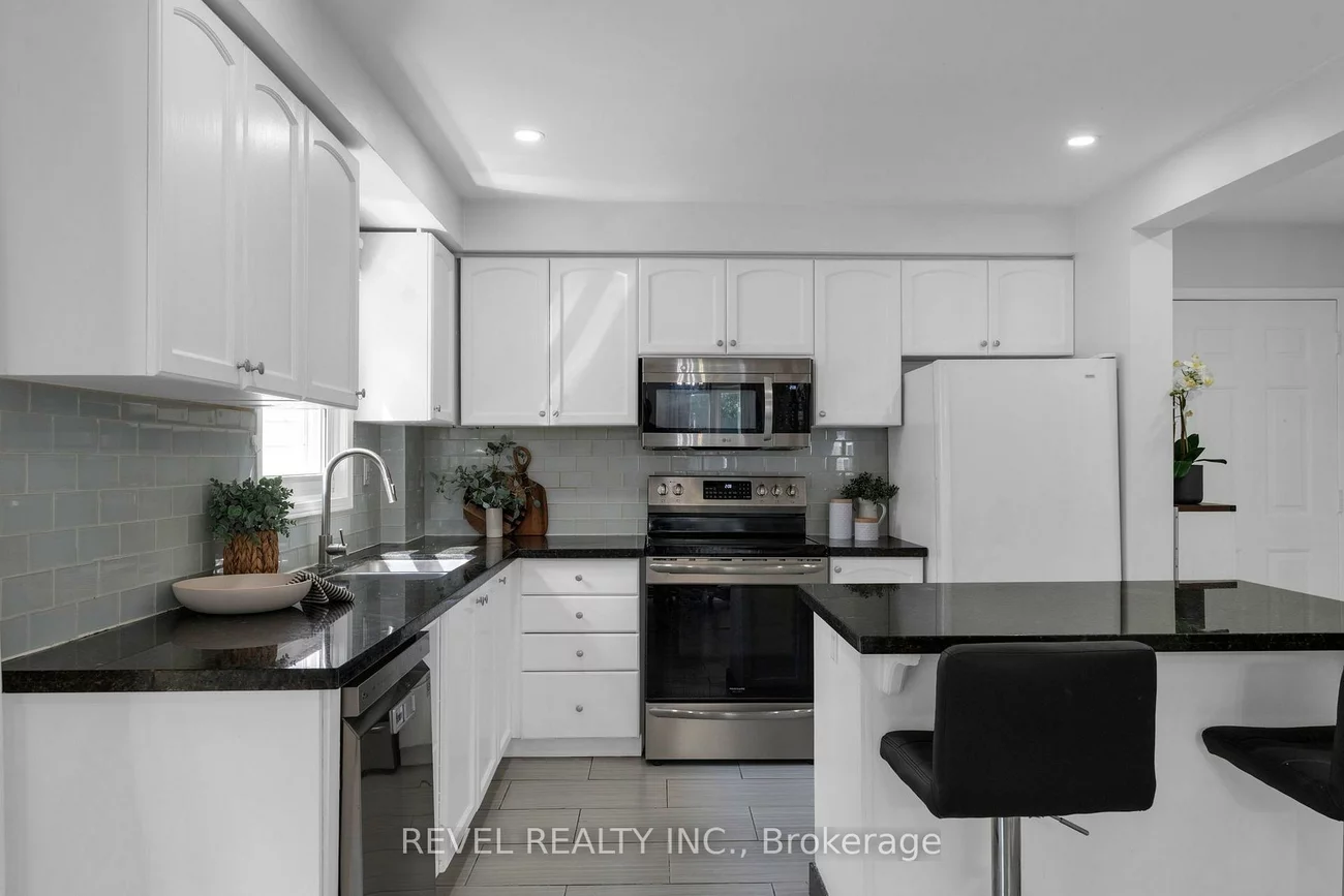 7, Penton, West Bayfield, Barrie