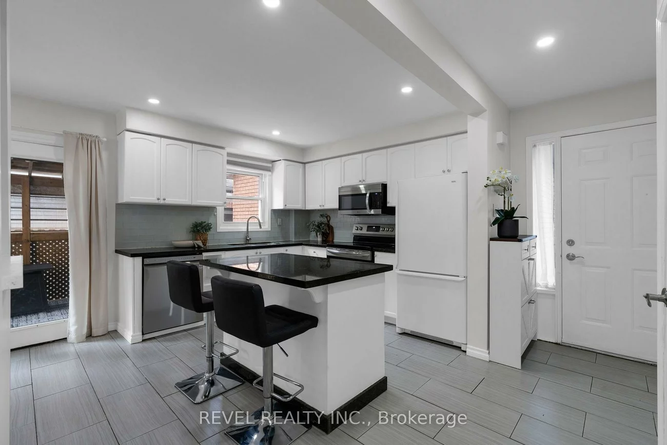 7, Penton, West Bayfield, Barrie