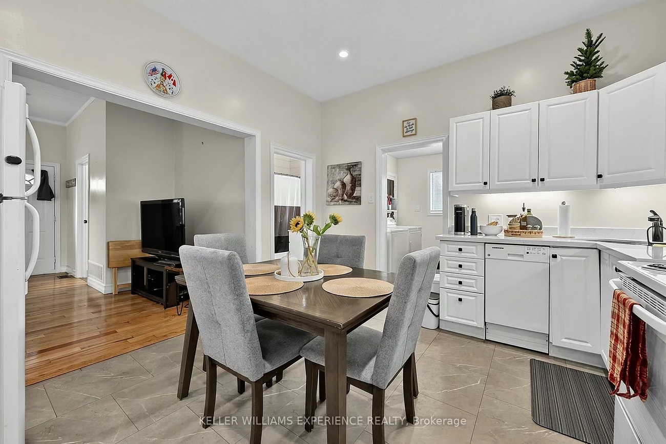 19, Centre, Allandale, Barrie