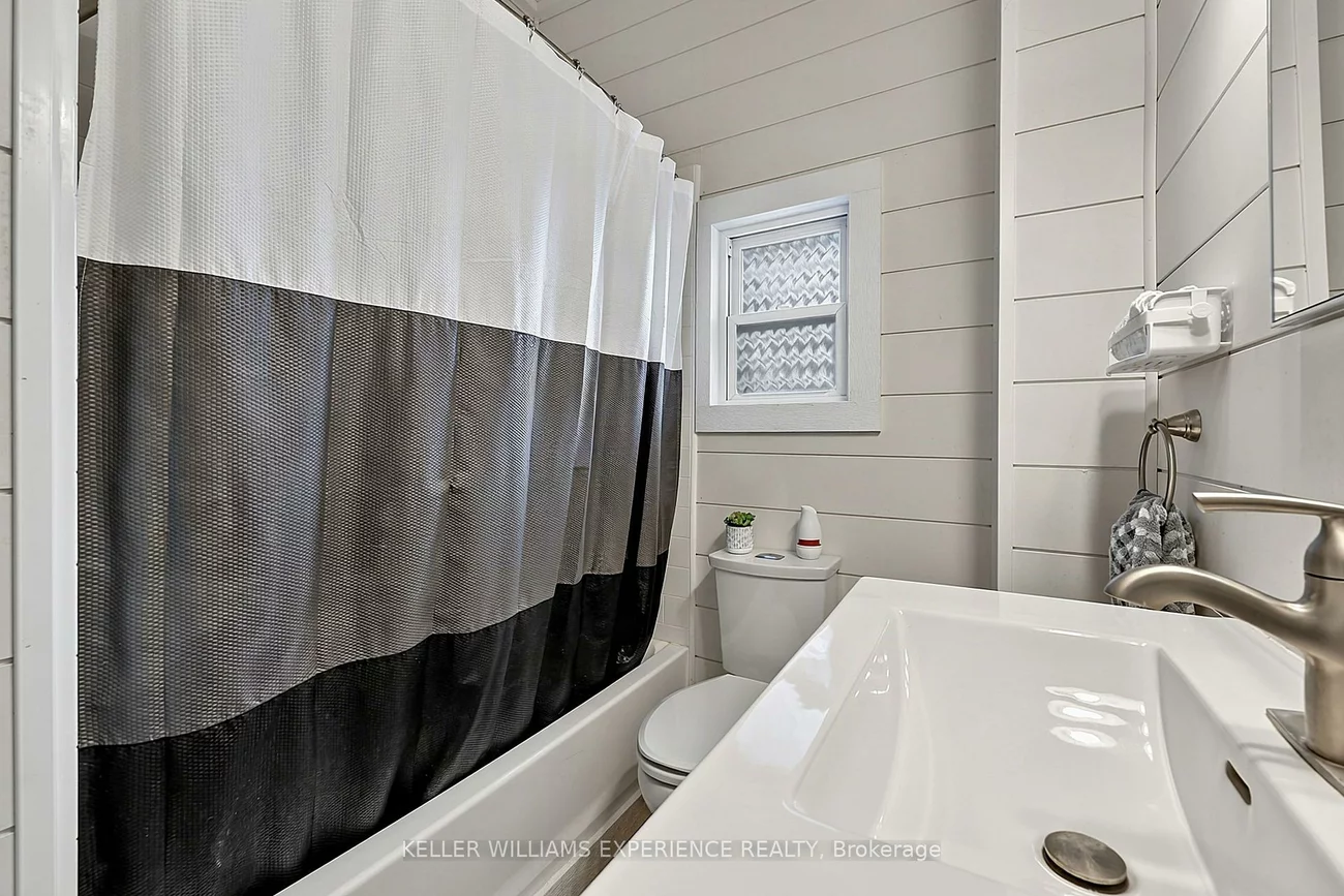 19, Centre, Allandale, Barrie