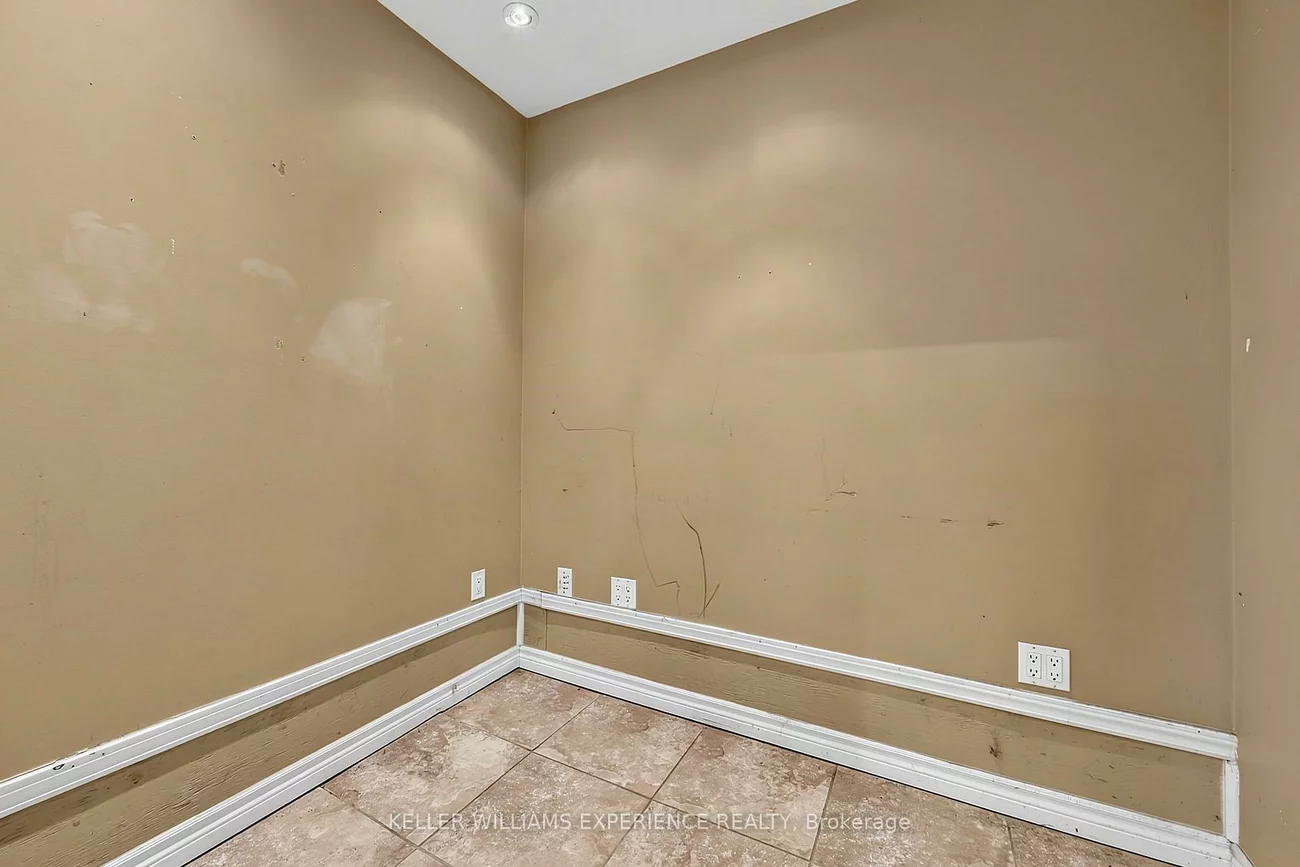 19, Centre, Allandale, Barrie