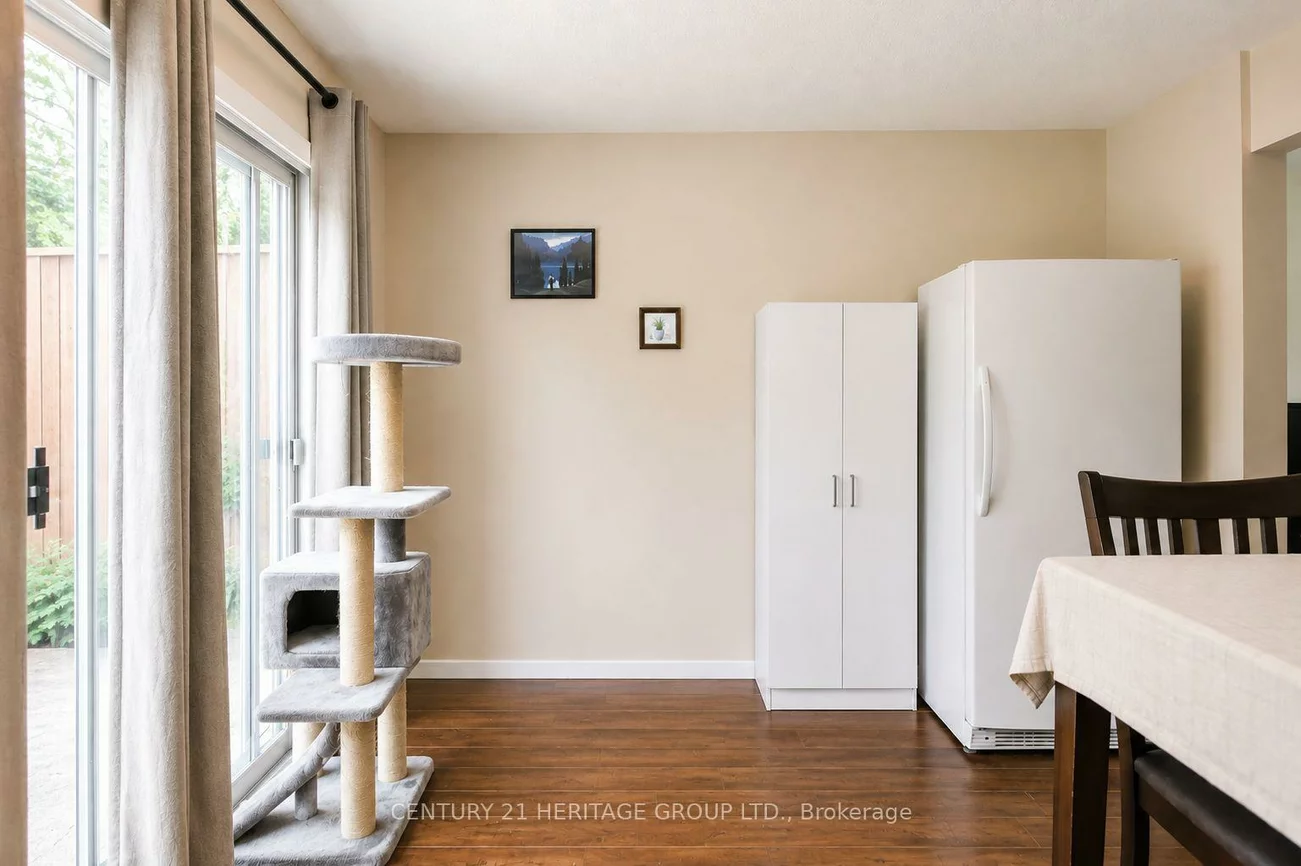 85, Chaucer, Letitia Heights, Barrie