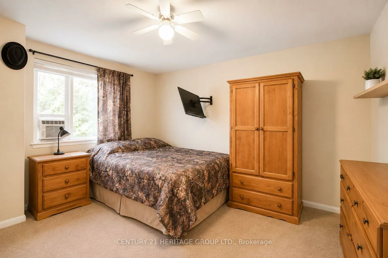 85, Chaucer, Letitia Heights, Barrie