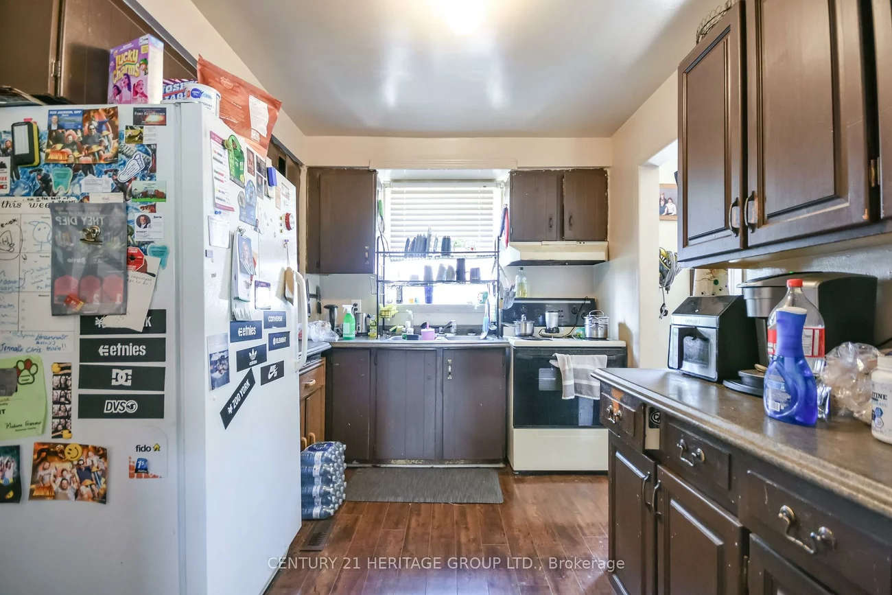 85, Chaucer, Letitia Heights, Barrie