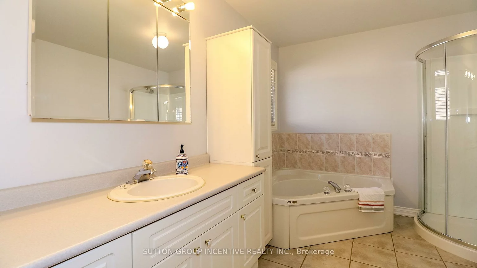 28, Brookfield, Bayshore, Barrie