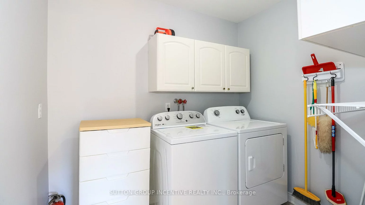 28, Brookfield, Bayshore, Barrie