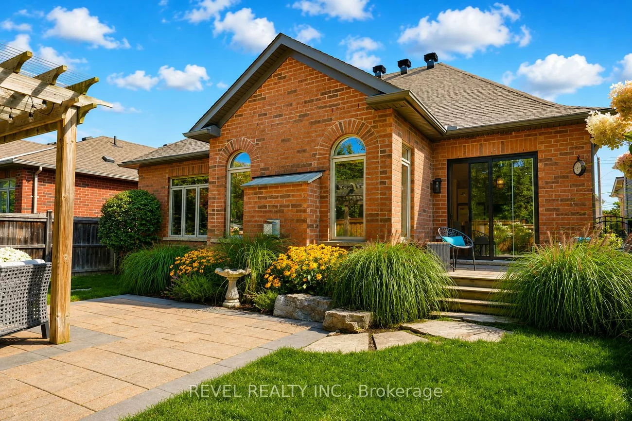 36, Turner, Bayshore, Barrie