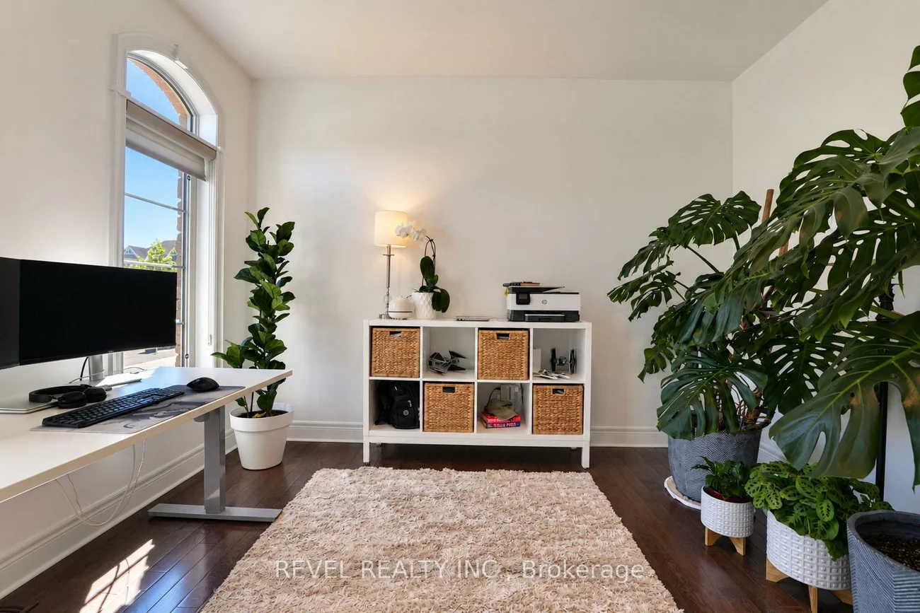 36, Turner, Bayshore, Barrie