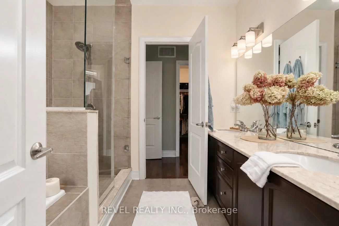 36, Turner, Bayshore, Barrie