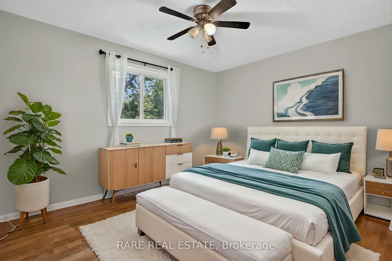 38, Lay, Wellington, Barrie
