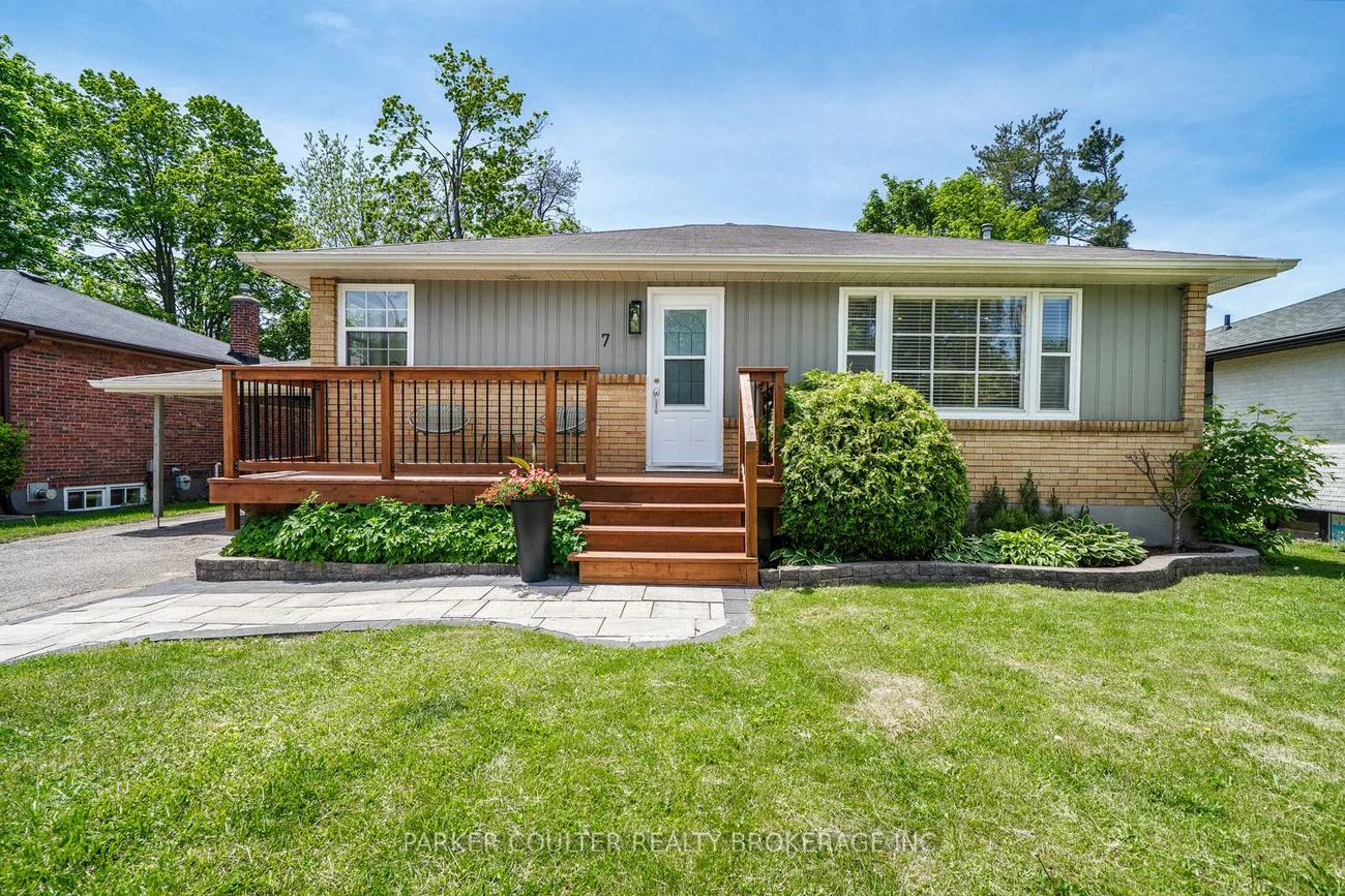 7, Oakley Park, Wellington, Barrie