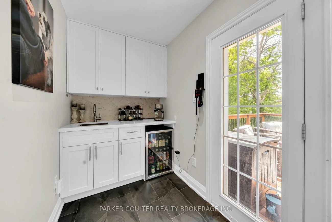 7, Oakley Park, Wellington, Barrie