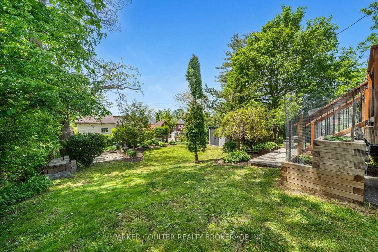 7, Oakley Park, Wellington, Barrie