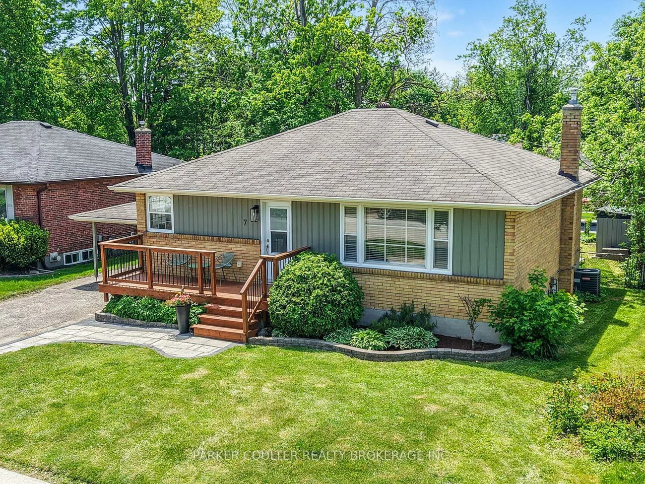 7, Oakley Park, Wellington, Barrie