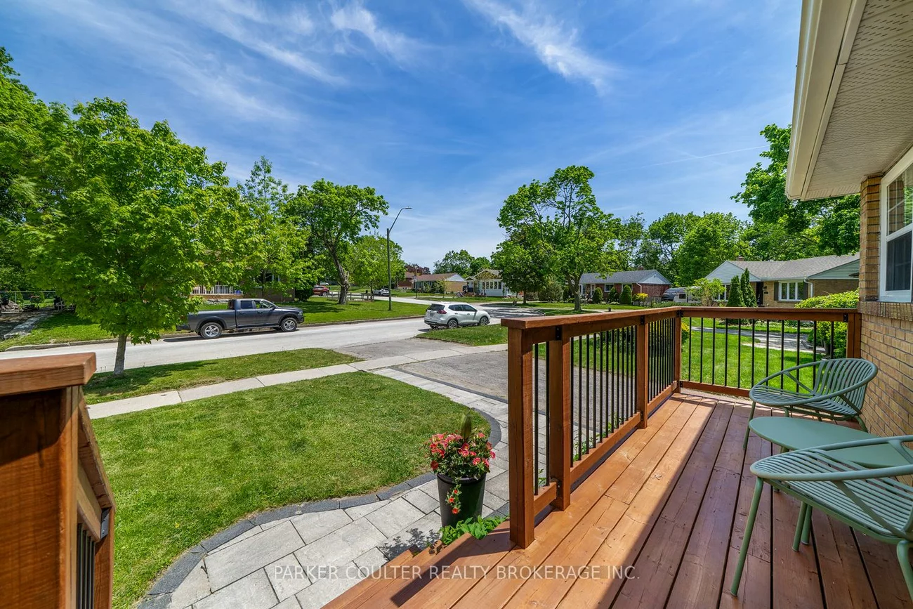 7, Oakley Park, Wellington, Barrie