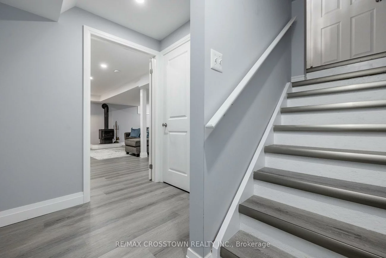 89, Sovereign's, Innis-Shore, Barrie