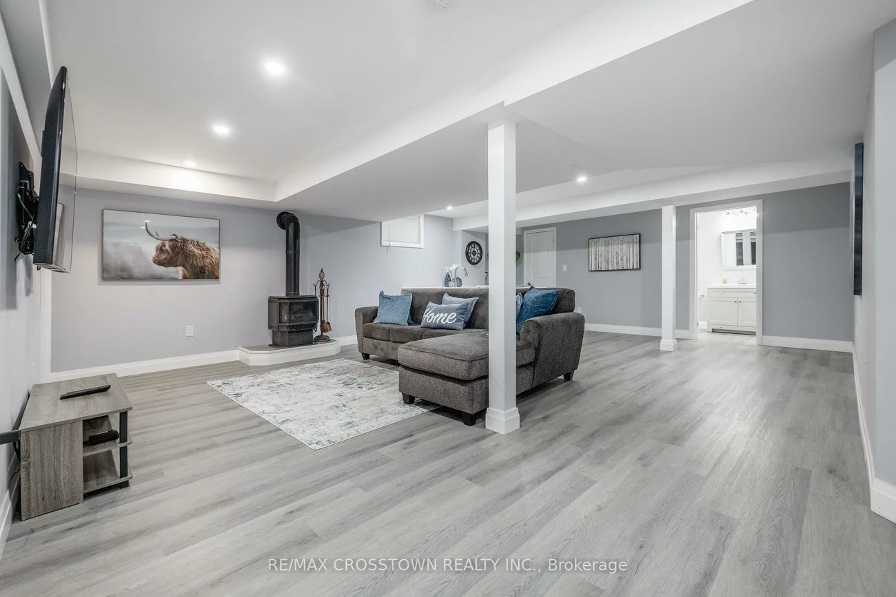 89, Sovereign's, Innis-Shore, Barrie