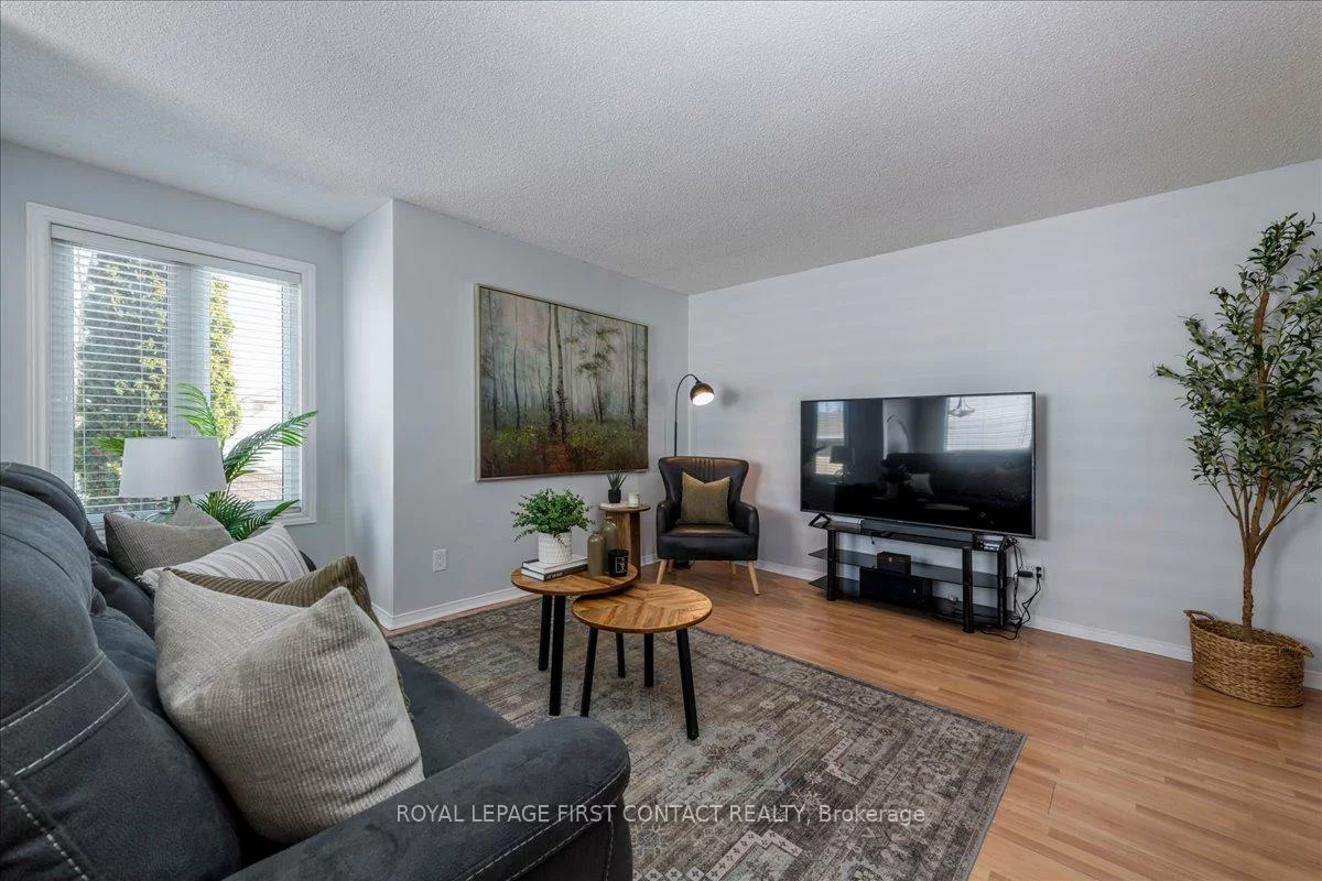 36, CHURCHLAND, Holly, Barrie