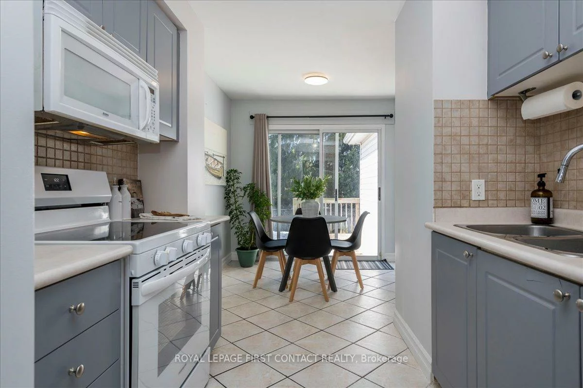 36, CHURCHLAND, Holly, Barrie