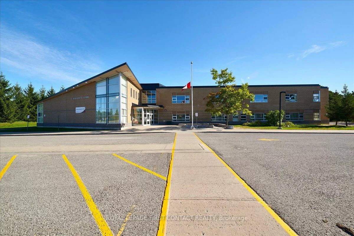 36, CHURCHLAND, Holly, Barrie