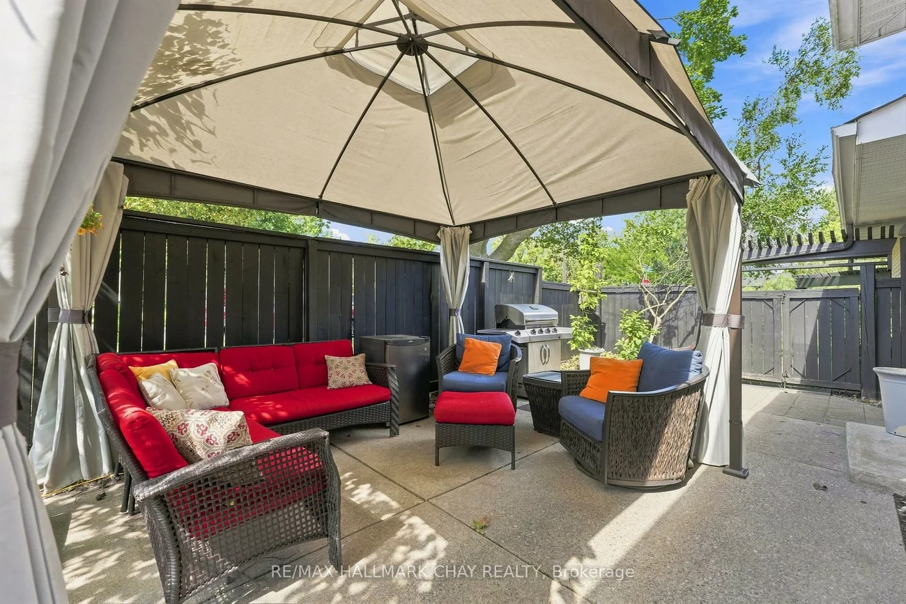 30, Harding, Cundles East, Barrie