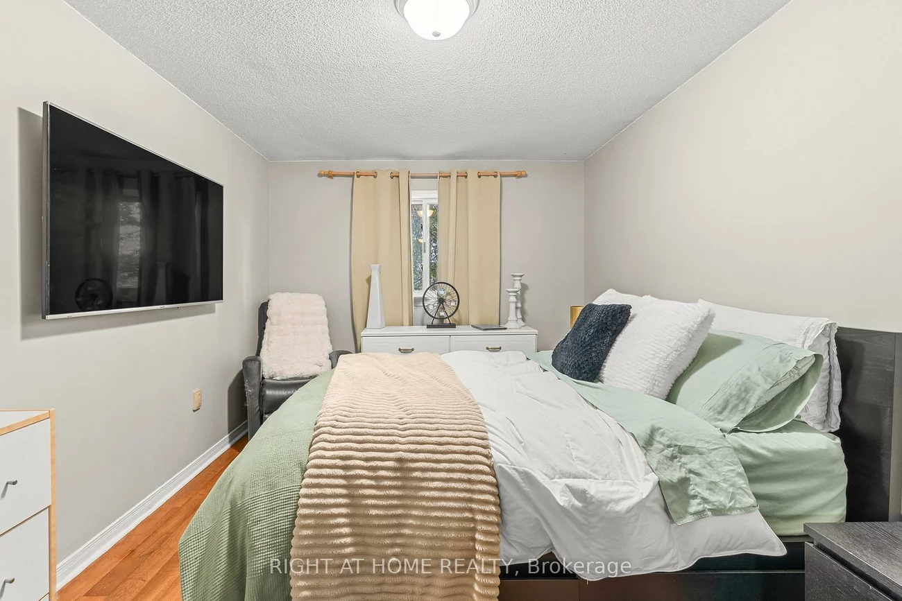 44, Ferguson, Northwest, Barrie
