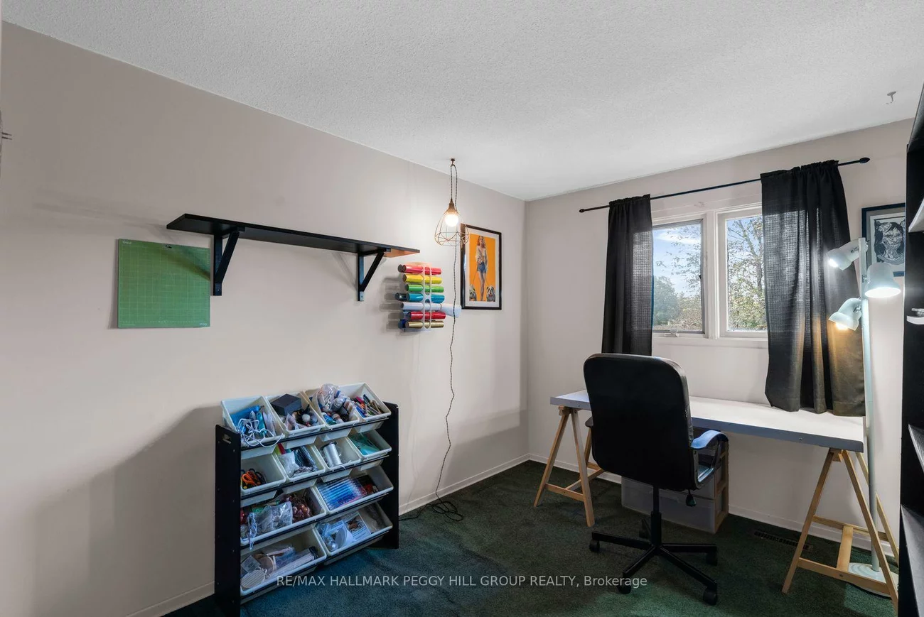 47, Kipling, Letitia Heights, Barrie