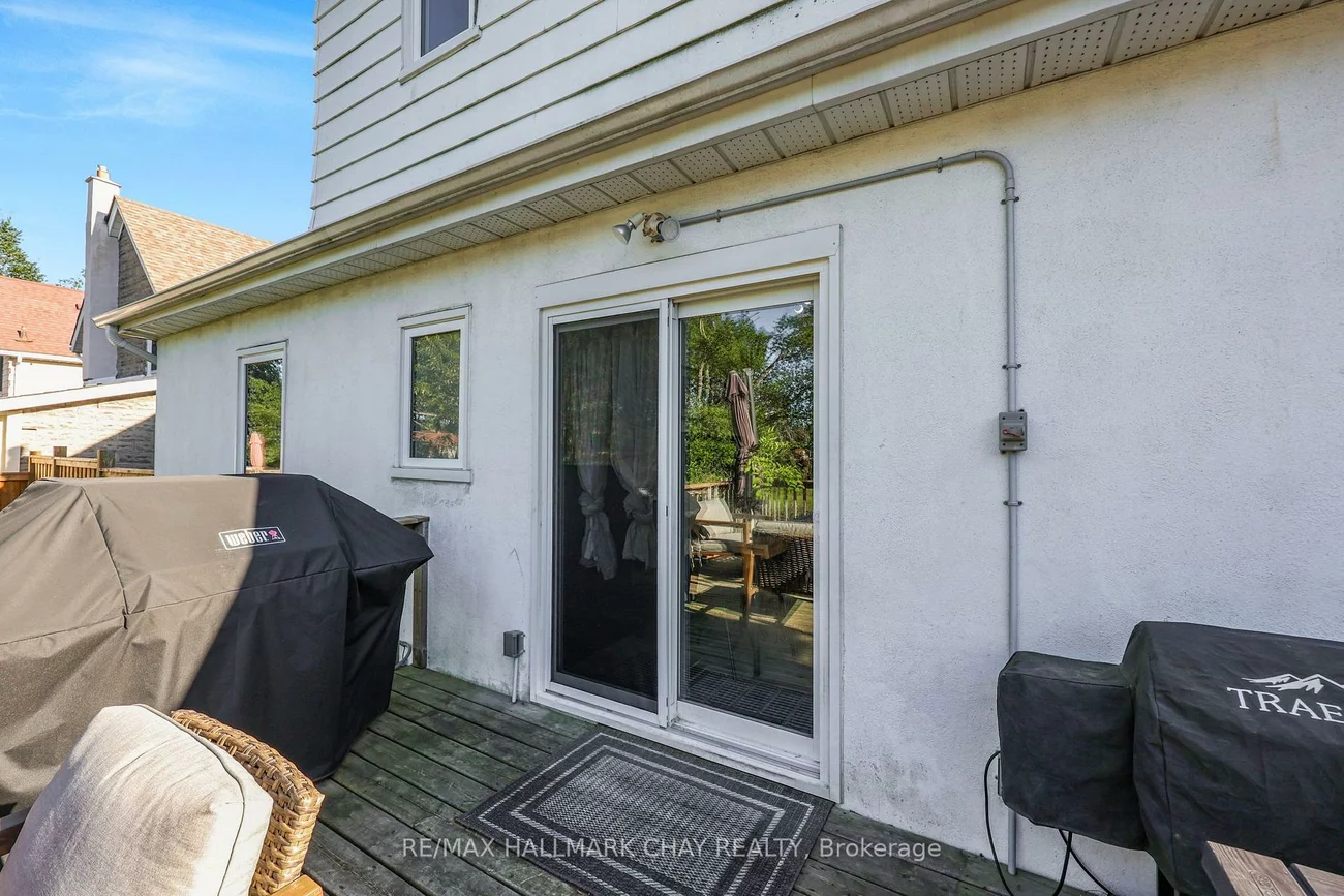 32, Caroline, Allandale Centre, Barrie